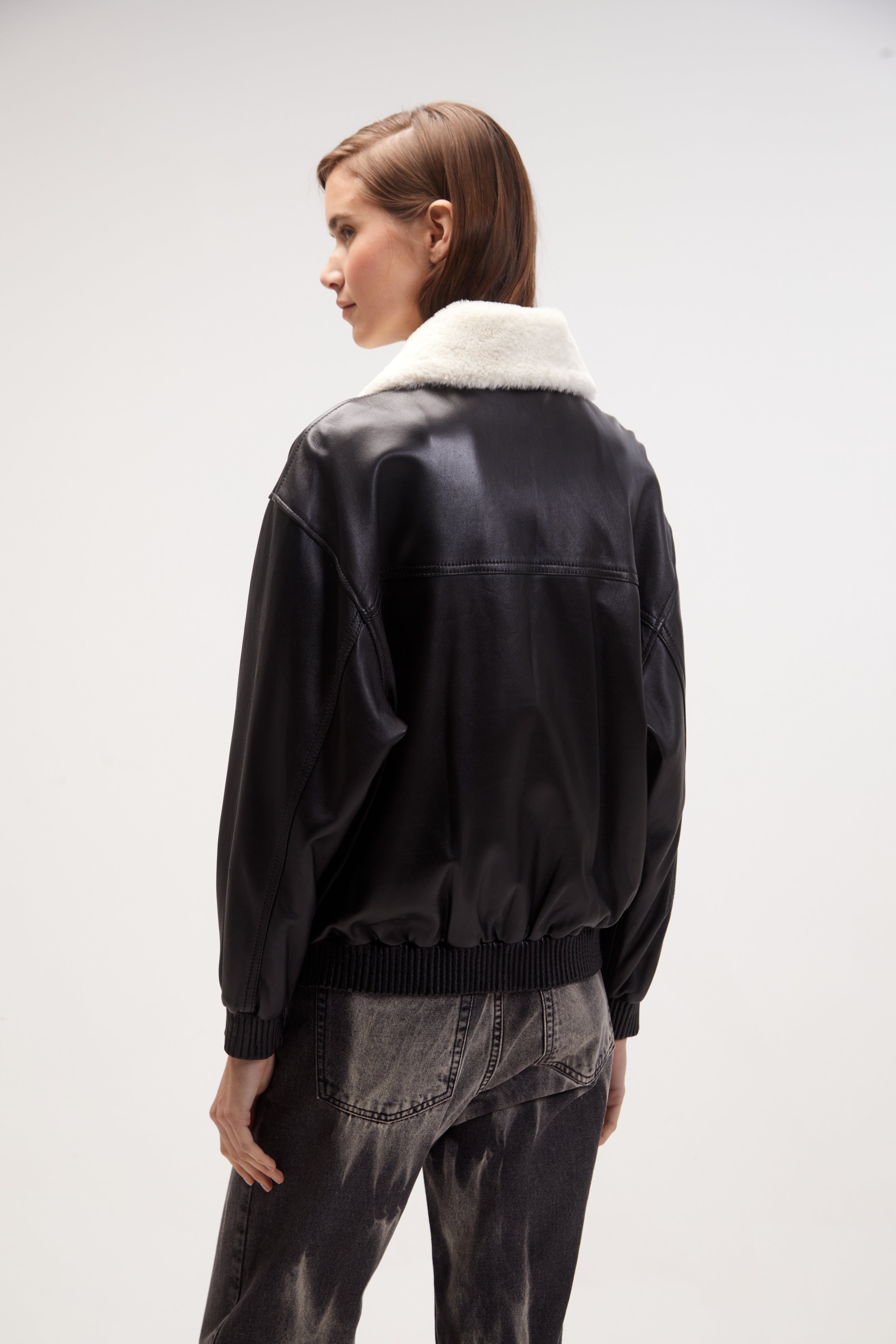 jacket in black leather